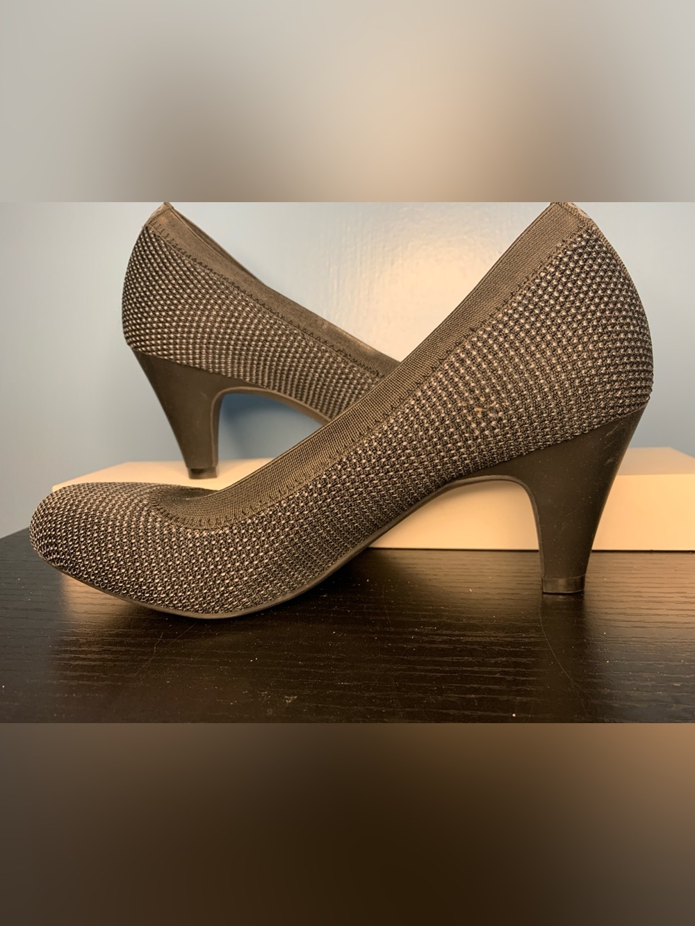 Betabrand Black & Grey Knit Women's Heels